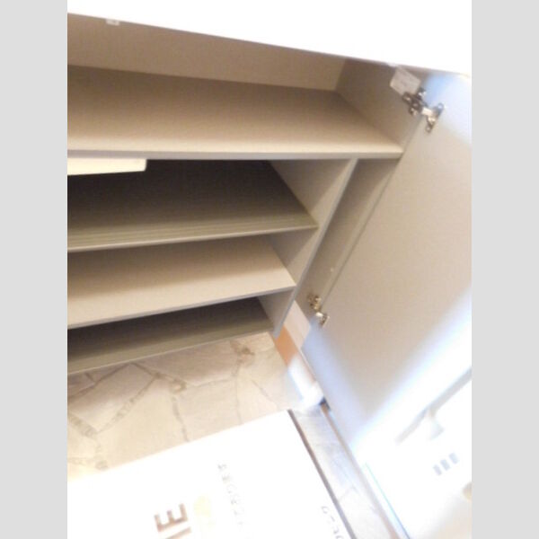 玄関 (シューズボックス)