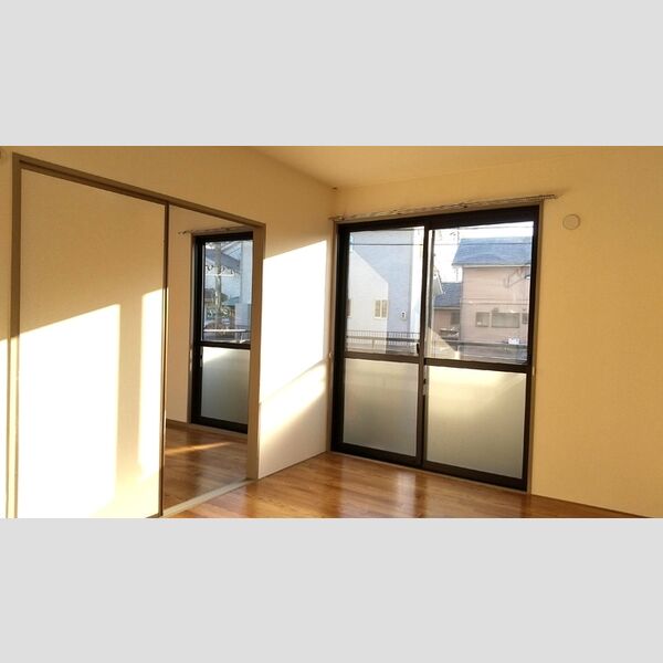 その他 (南側洋室)