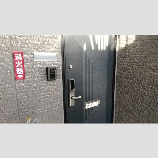 玄関 (外部玄関)