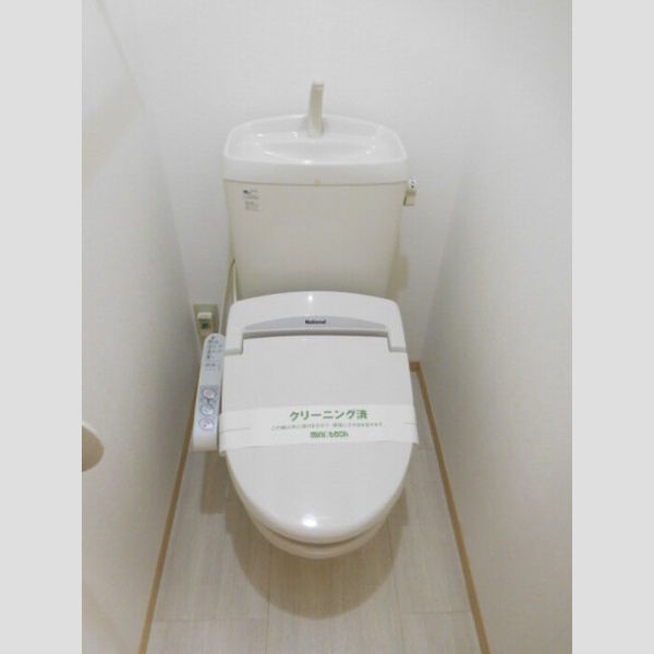 トイレ (温水洗浄暖房便座)