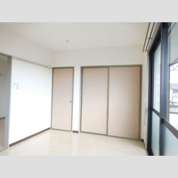 その他 (洋室　南)