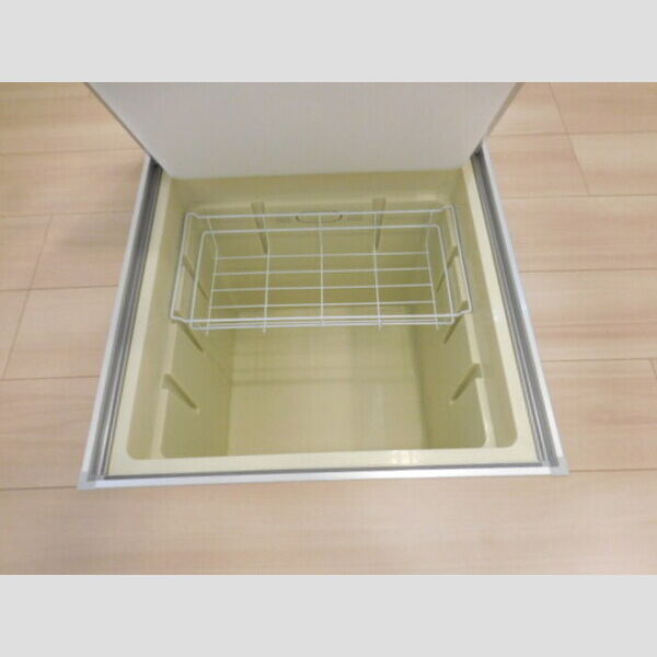 その他 (キッチン床下収納)