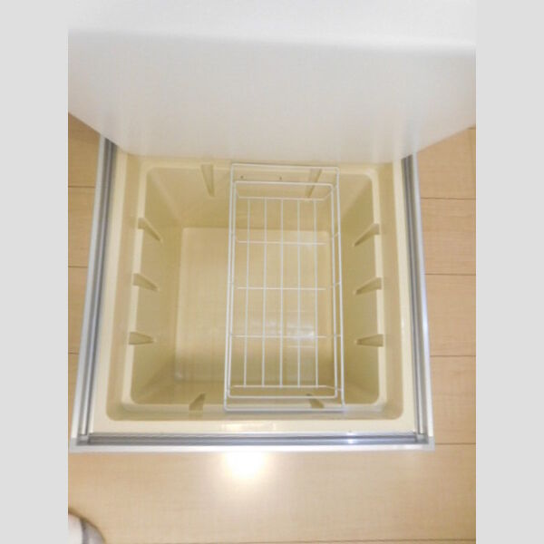 収納 (キッチン床下収納)