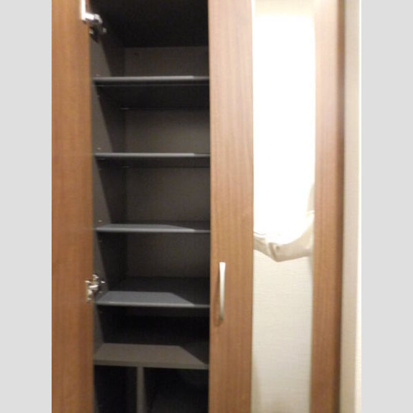 玄関 (シューズボックス)