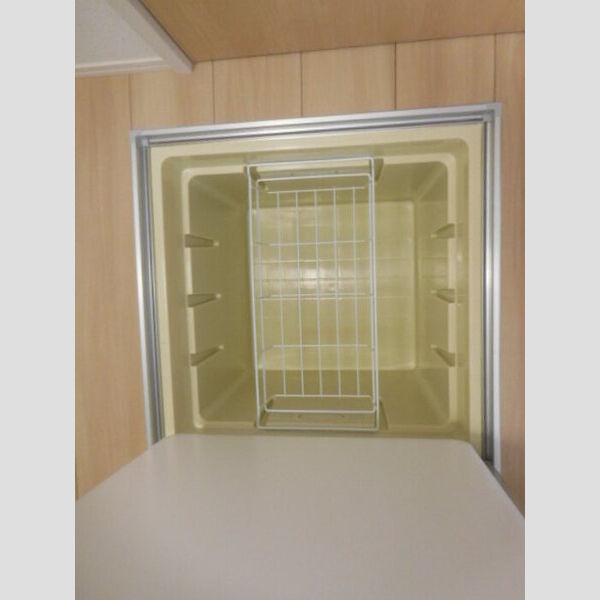 その他 (キッチン床下収納)