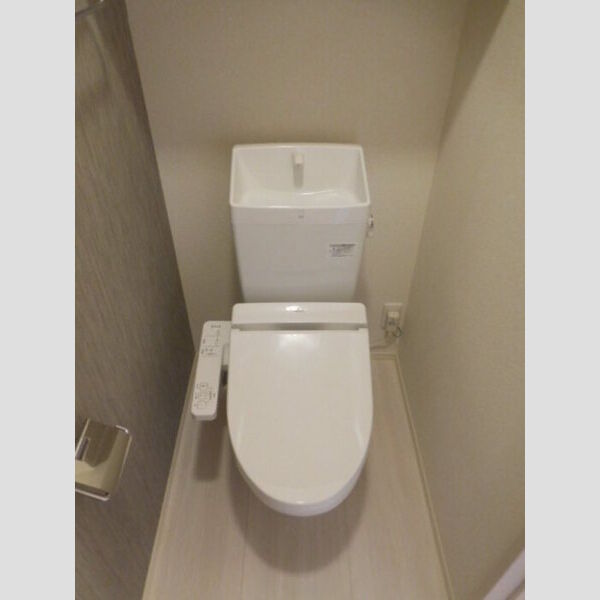 トイレ (温水洗浄暖房便座)