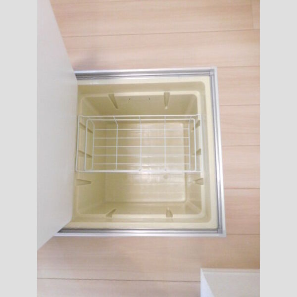 その他 (キッチン床下収納)