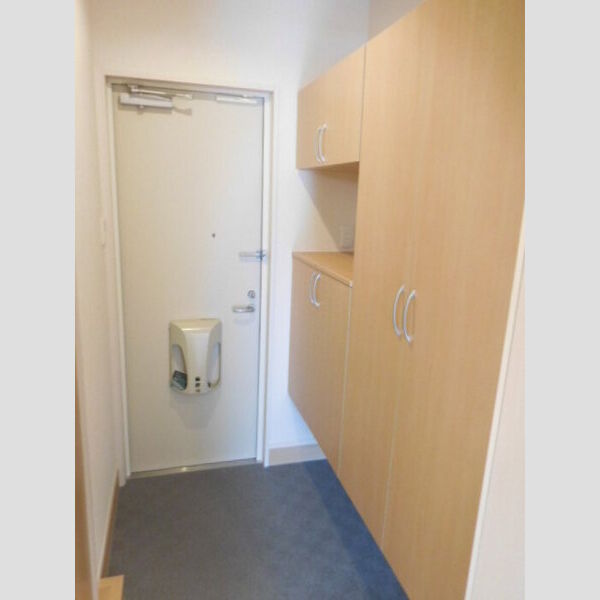 玄関 (玄関　内観)