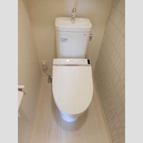 トイレ (温水洗浄暖房便座)