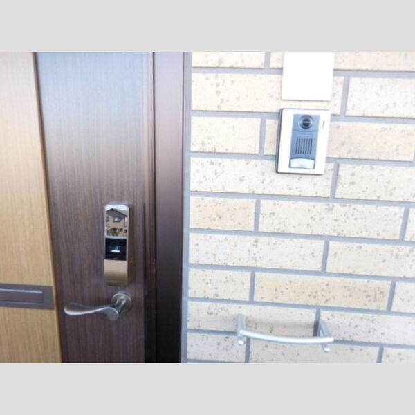 その他設備 (玄関　外部　TVインターホン、ICロックキー)