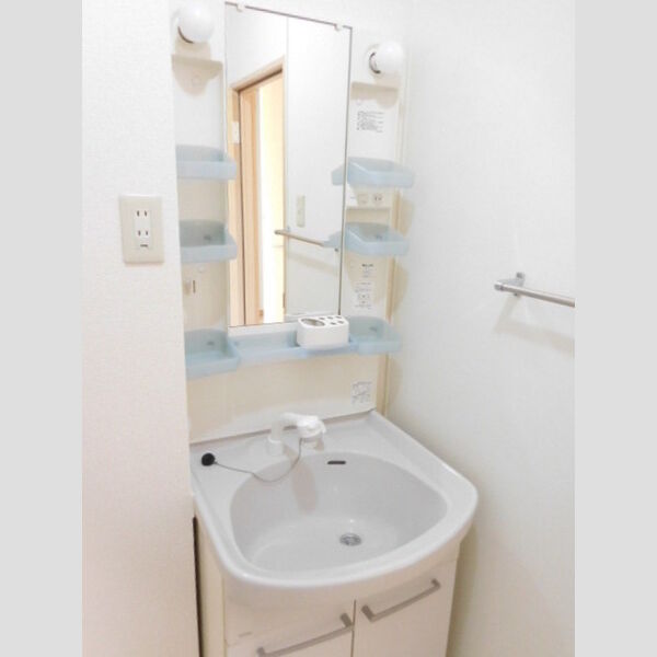 洗面所 (洗髪洗面化粧台)