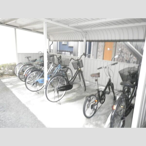 現地周辺 (駐車場)