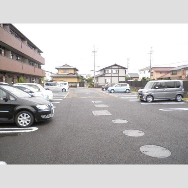 駐車場 (駐車場)