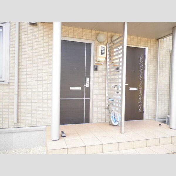 エントランス (エントランス)