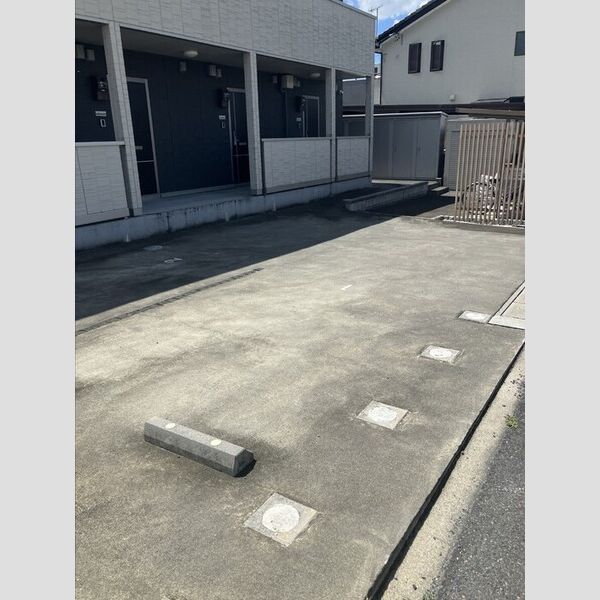 駐車場 (駐車場)