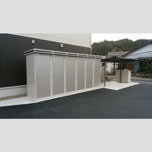 現地周辺 (物置・駐輪場・ダストピット)