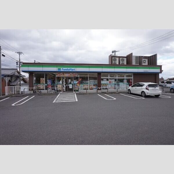 現地周辺 (ファミリーマート各務原希望町店まで344m)