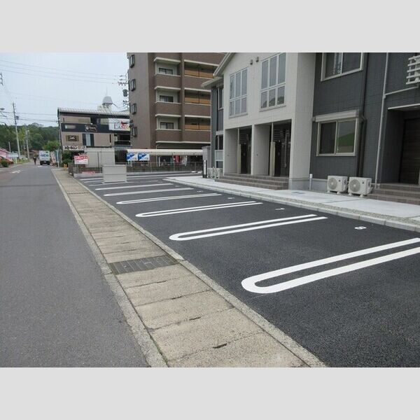 駐車場 (駐車場)