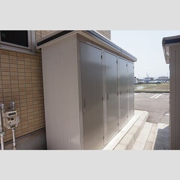 現地周辺 (物置)