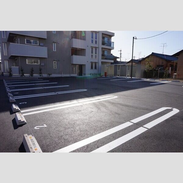 駐車場 (駐車場)