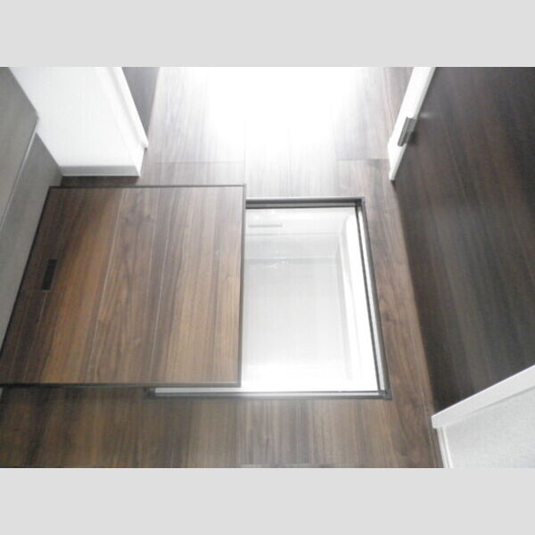 その他 (床下収納)