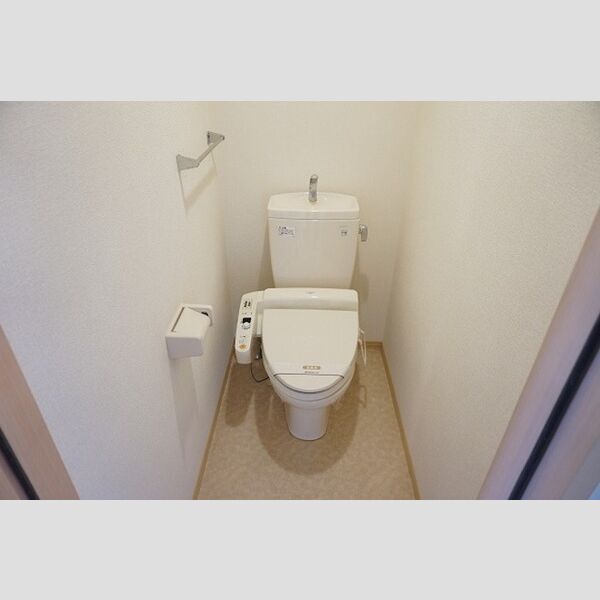 トイレ (温水洗浄暖房便座)