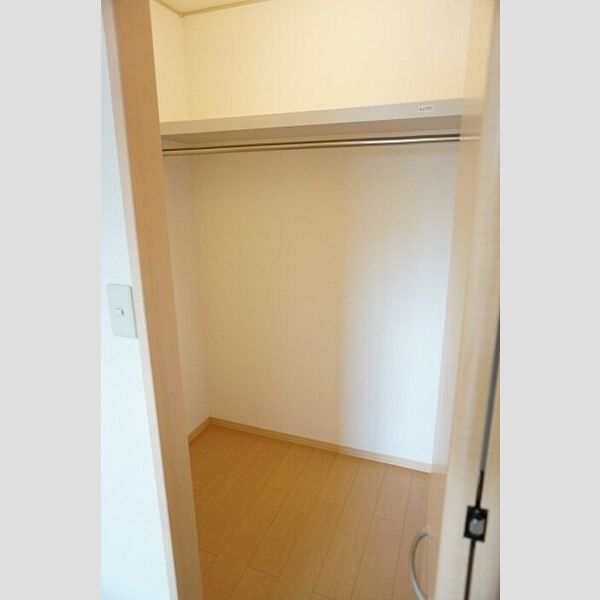 収納 (ウォークインクローゼット)