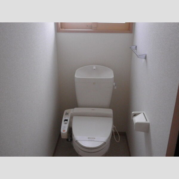 トイレ (トイレ)