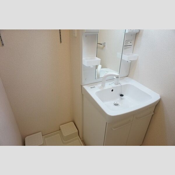 洗面所 (洗髪洗面化粧台)