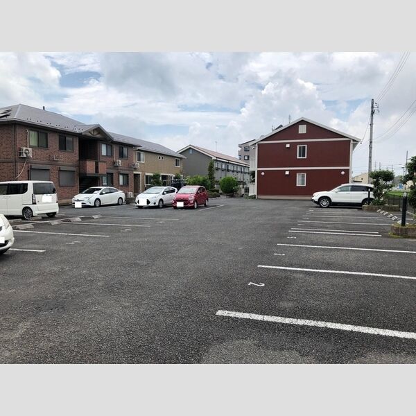 その他 (駐車場)