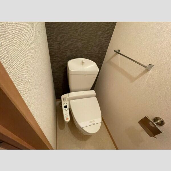 トイレ (温水洗浄暖房便座)