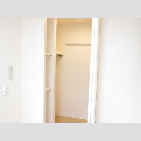 収納 (ウォークインクローゼット)