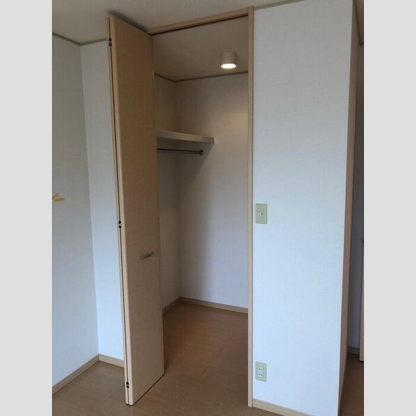 収納 (ウォークインクローゼット)