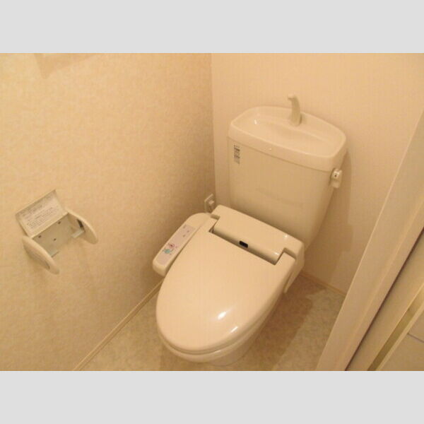 トイレ (温水洗浄暖房便座)