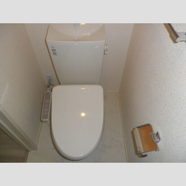 トイレ (温水洗浄暖房便座)