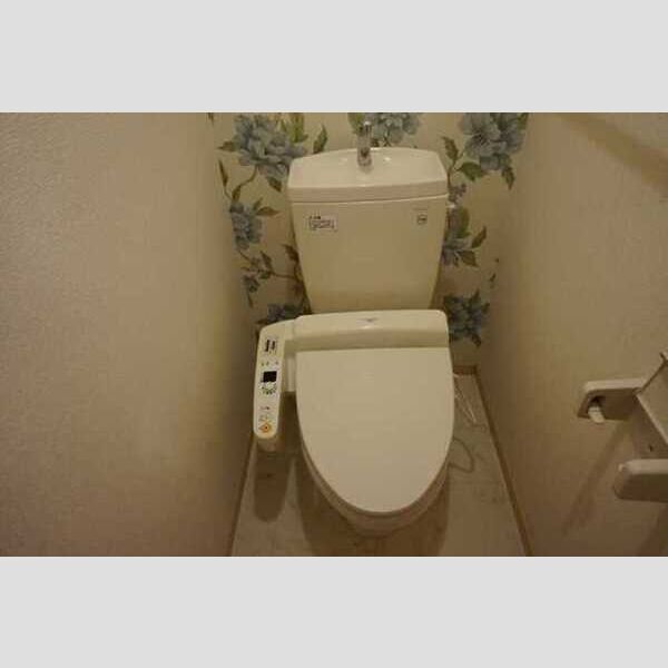 トイレ (温水洗浄暖房便座)