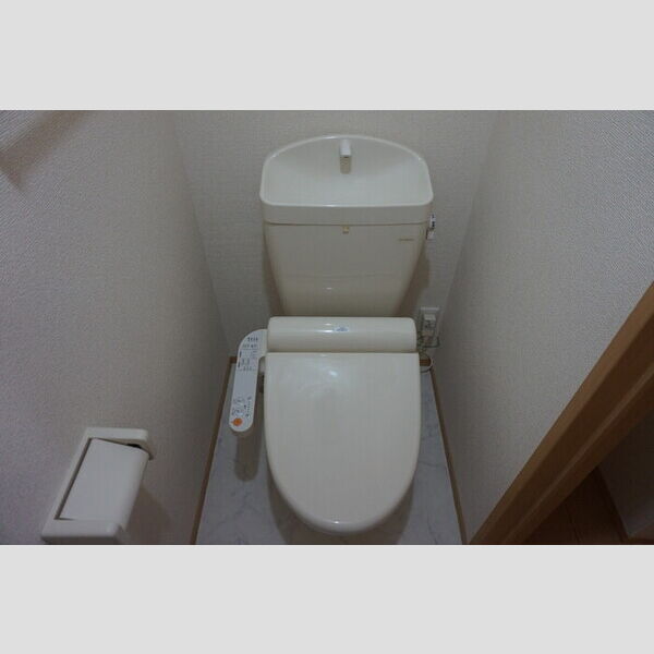 トイレ (温水洗浄暖房便座)