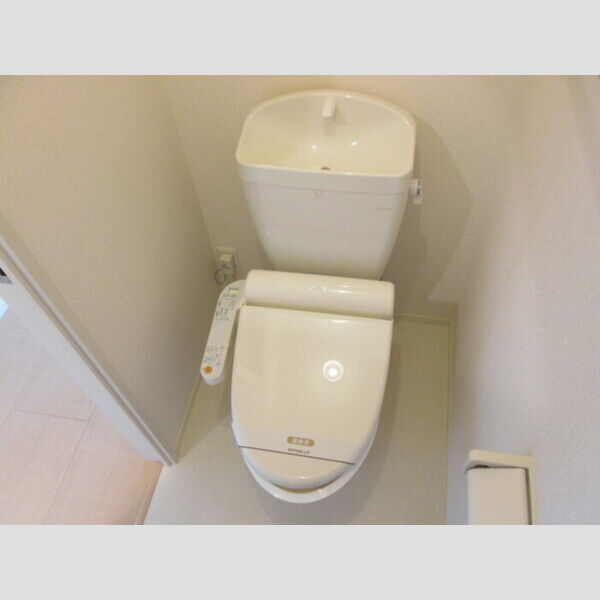 トイレ (温水洗浄暖房便座)
