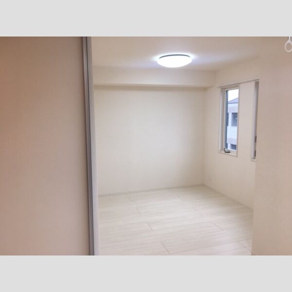 その他 (洋室(南面))