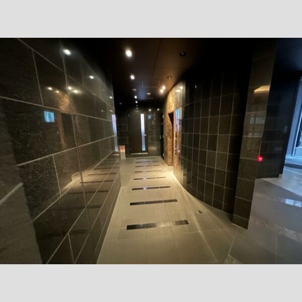 現地周辺 (ロビー)