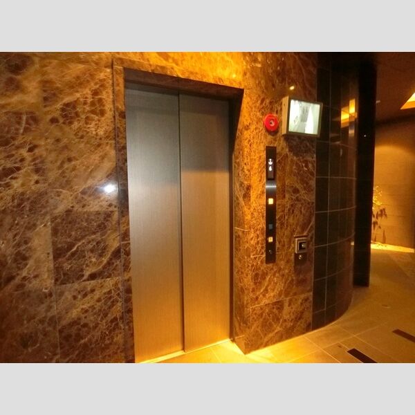 現地周辺 (エレベーター)