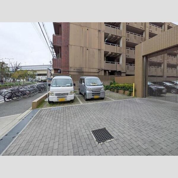 駐車場 (駐車場)