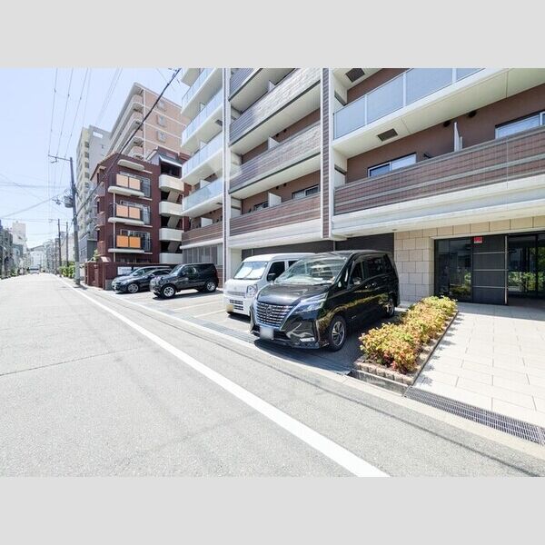 駐車場 (駐車場)