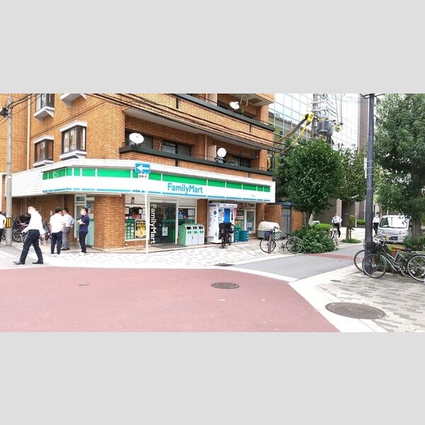 現地周辺 (ファミリーマート与力町店(170m))