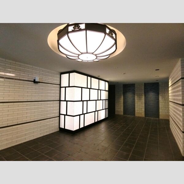 現地周辺 (ロビー)