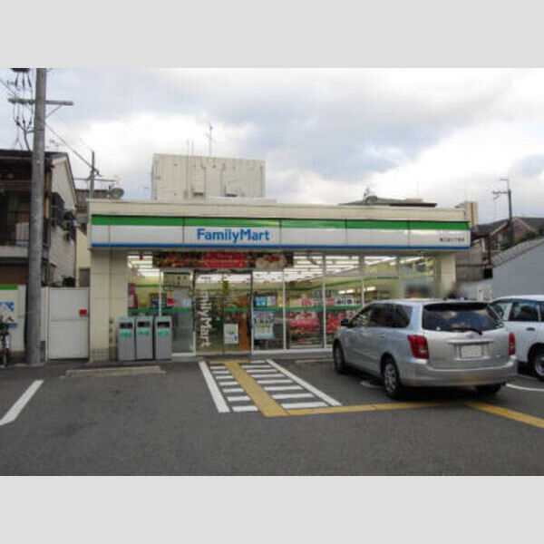 現地周辺 (ファミリーマート180m)