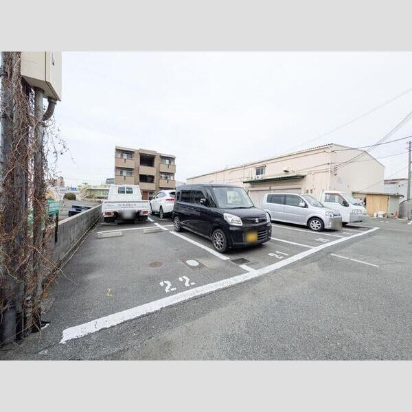 駐車場 (駐車場)