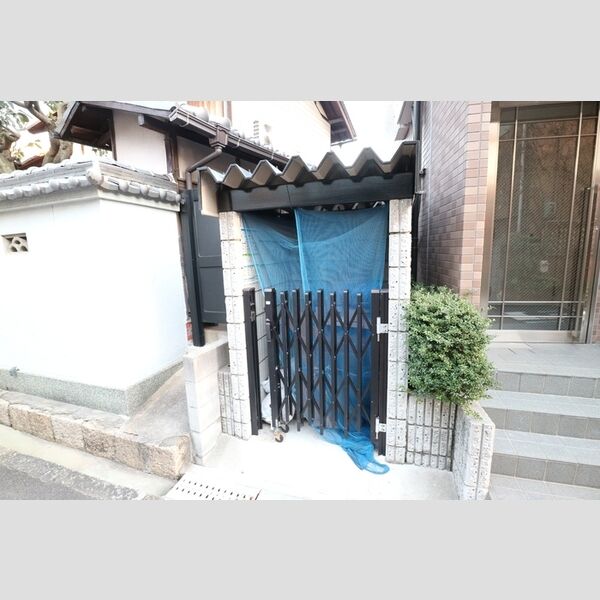 現地周辺 (ゴミ置き場)
