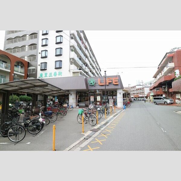 現地周辺 (ライフ豊里店(301m))