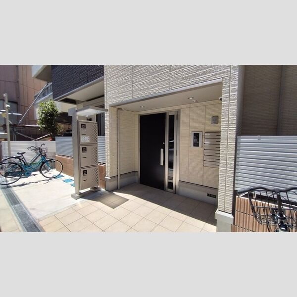 エントランス (エントランス)